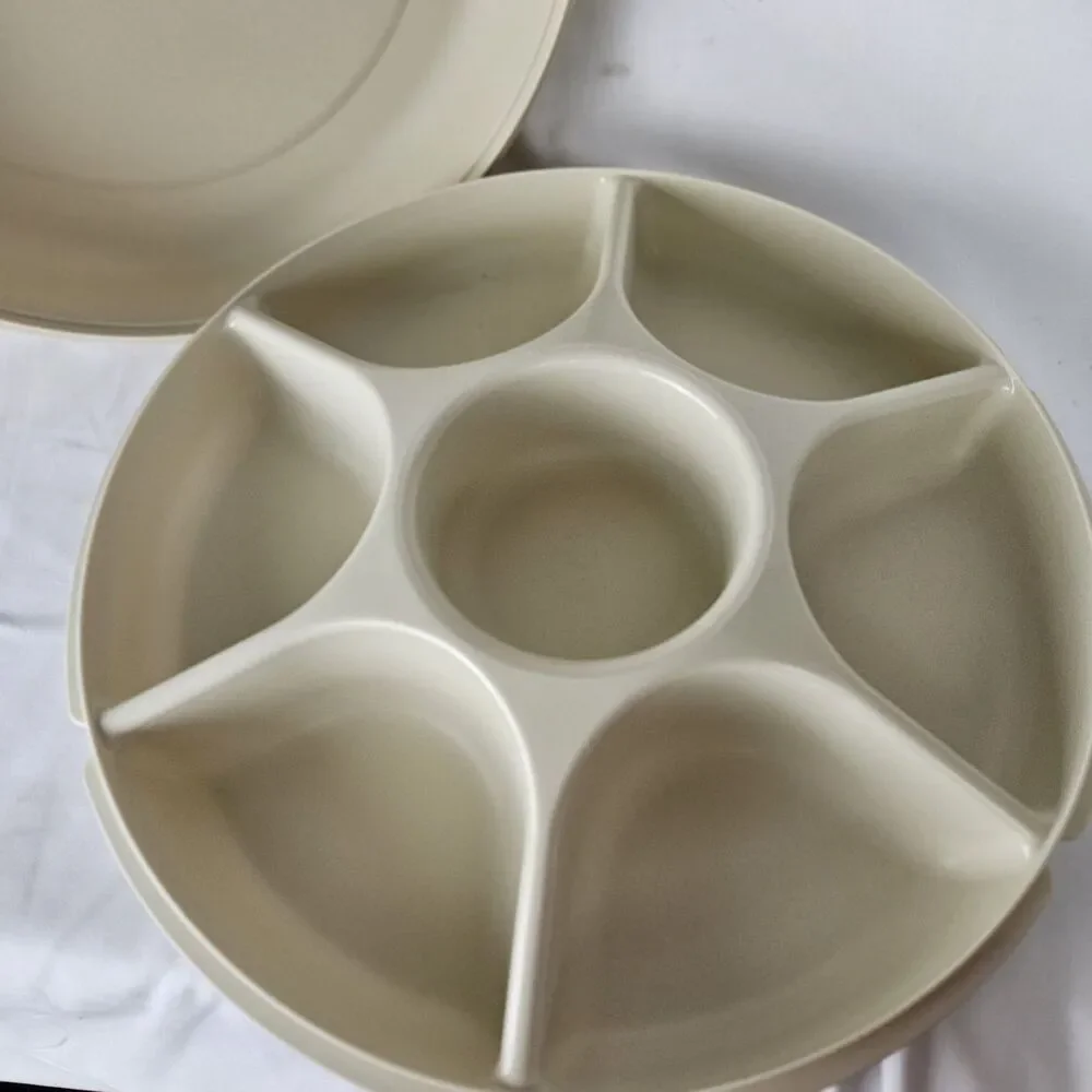 Vintage Tupperware Veggie Fruit Tray 1665 Serving Center With Lid 7 Compartment